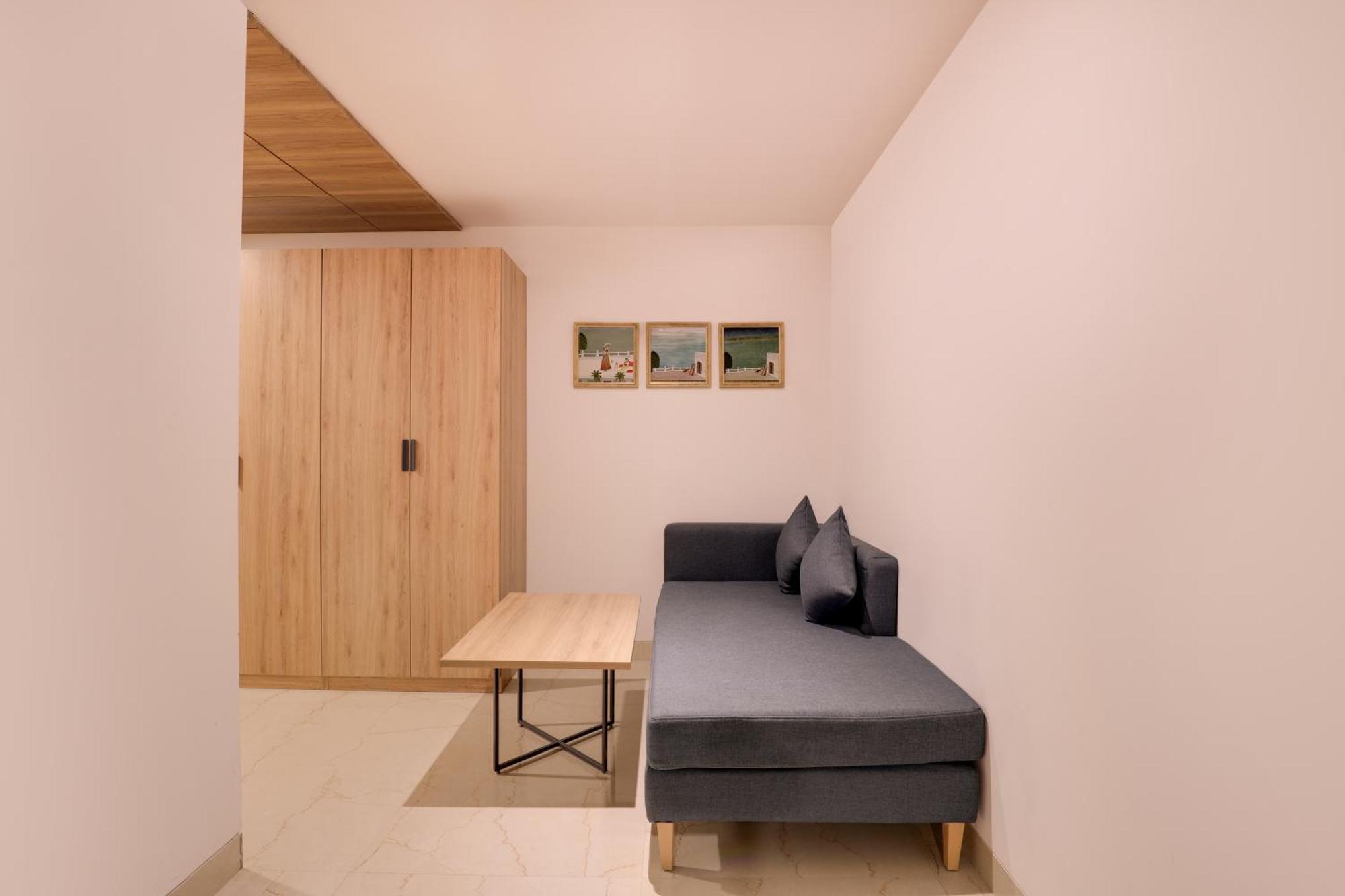 Keys Lite By Lemon Tree Hotels, Urban Square, Udaipur Buitenkant foto