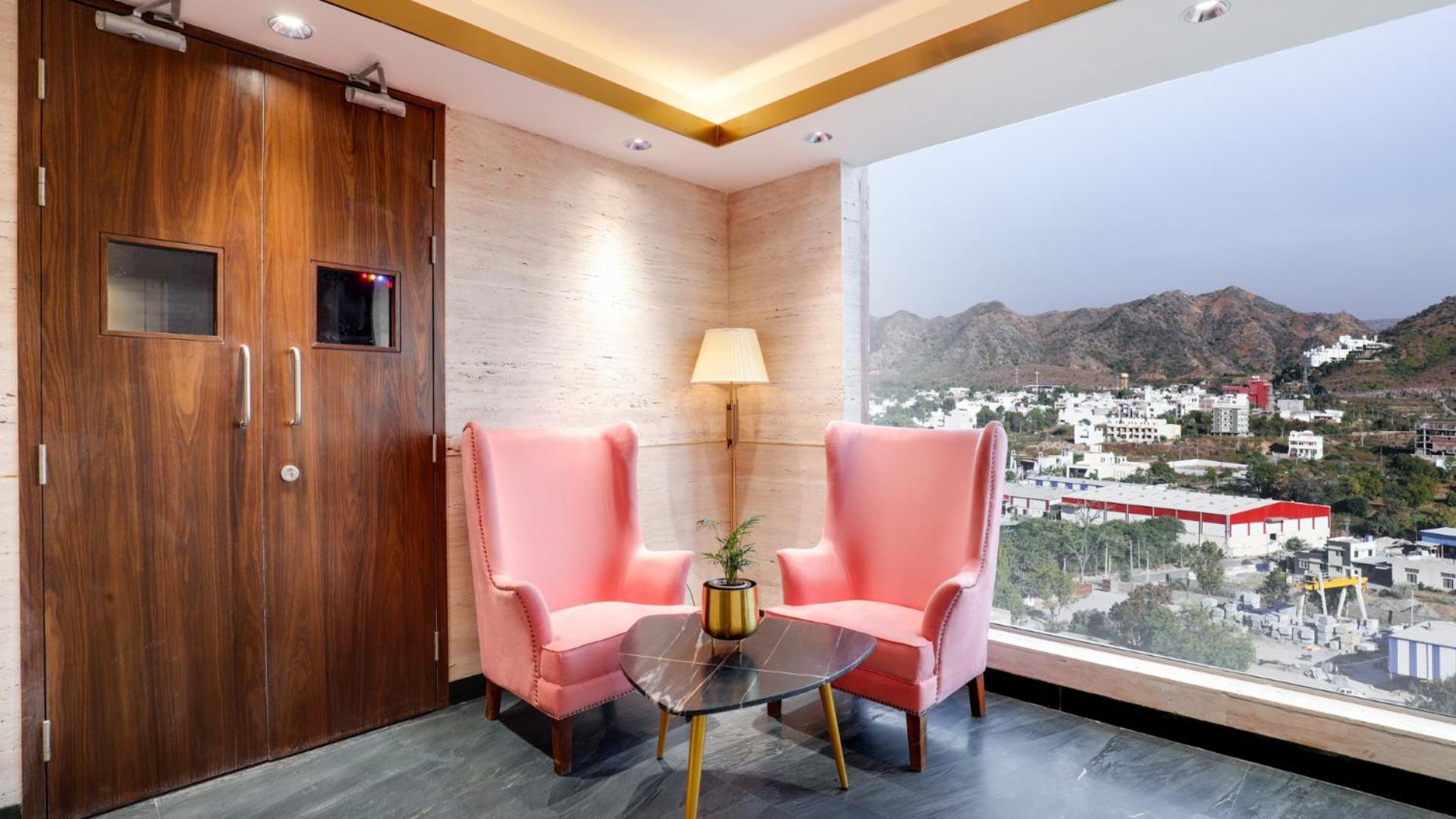 Keys Lite By Lemon Tree Hotels, Urban Square, Udaipur Buitenkant foto