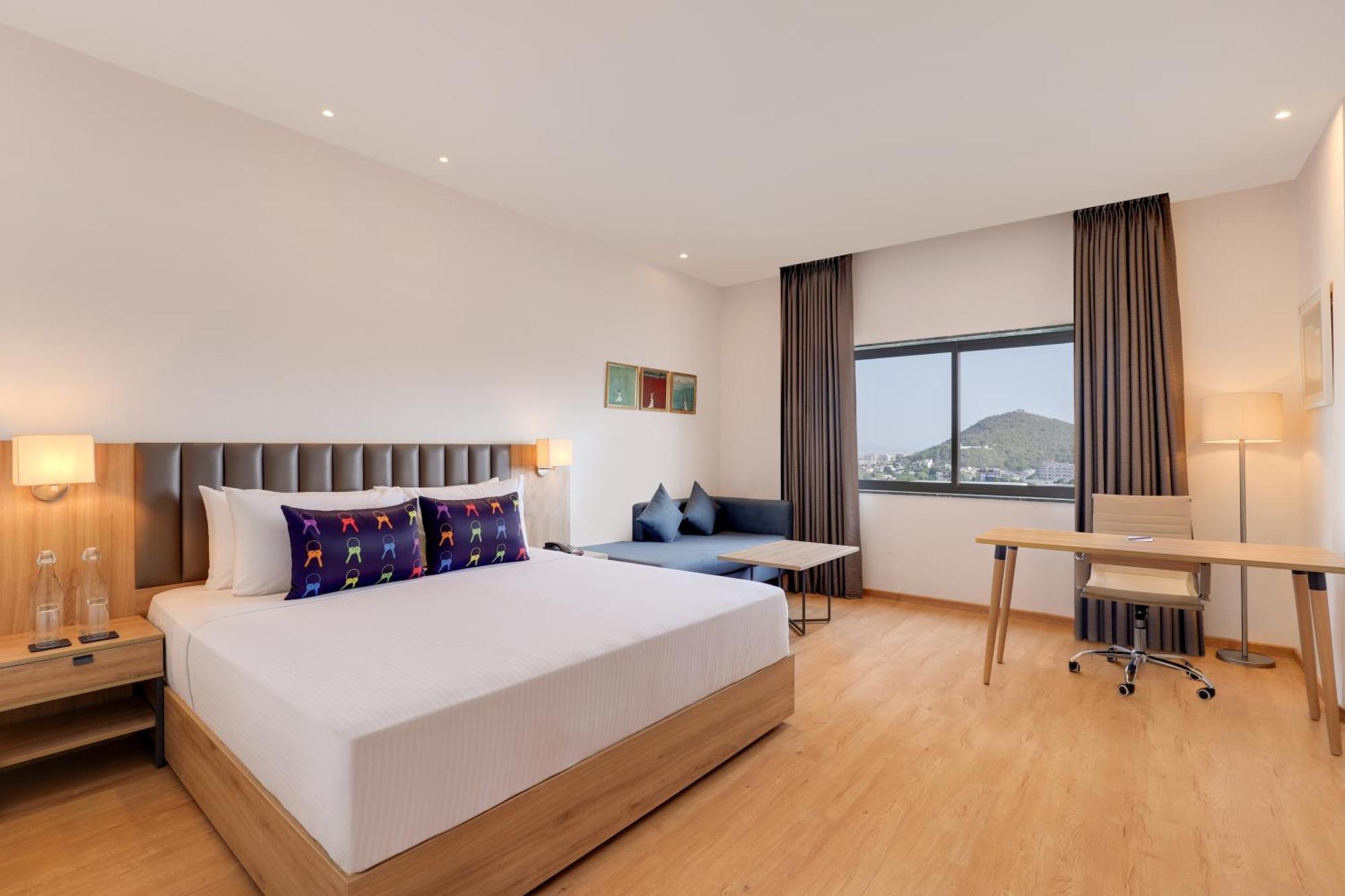 Keys Lite By Lemon Tree Hotels, Urban Square, Udaipur Buitenkant foto