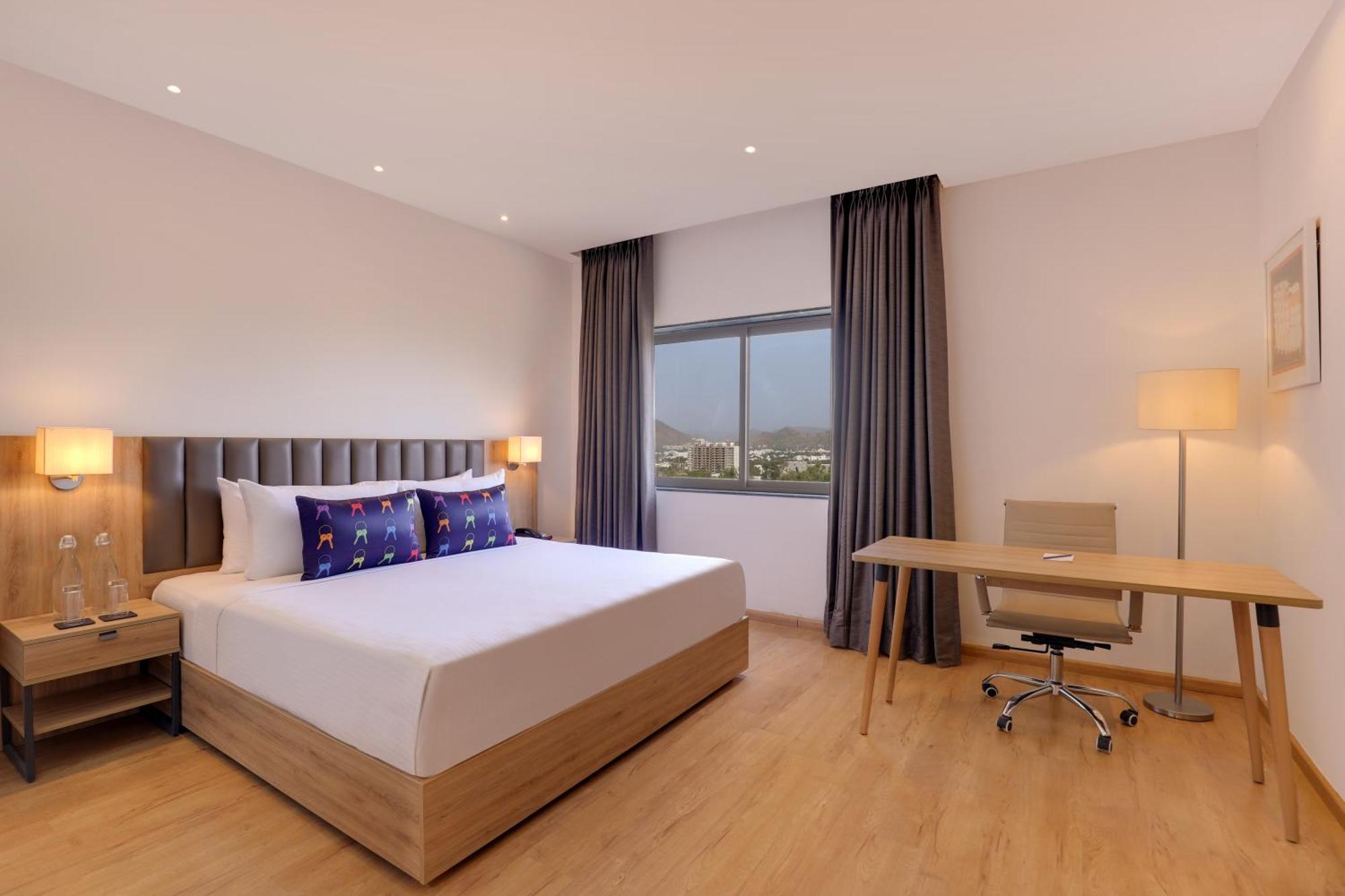 Keys Lite By Lemon Tree Hotels, Urban Square, Udaipur Buitenkant foto